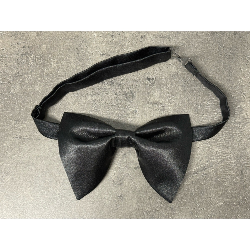 Handmade Black Satin Bow tie Vintage style 70`s Bowtie Pretied‎ Formal Prom